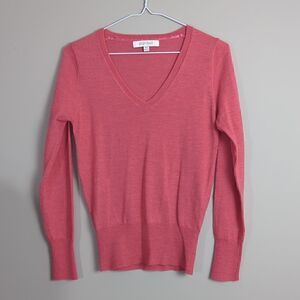 Ellen Tracy Merino blend v neck pink top